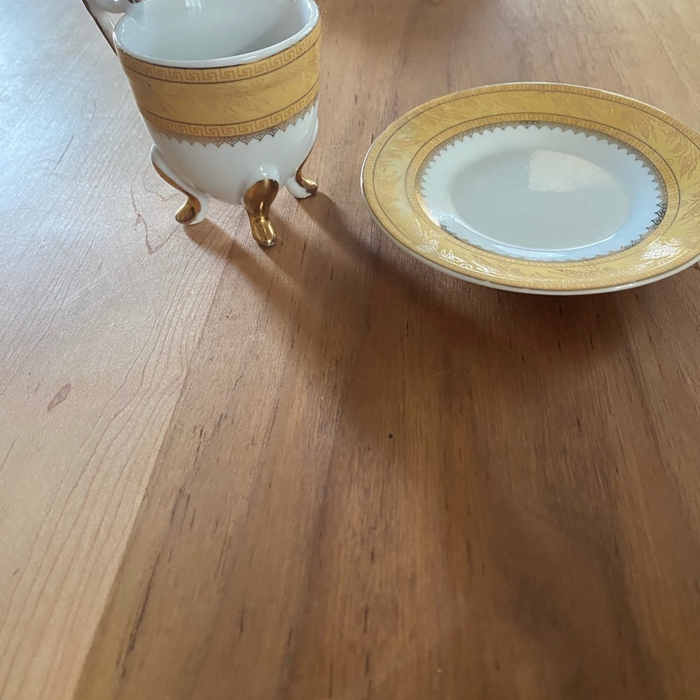 Vintage Porcelain Demitasse Elegant Gold White Footed Mini Teacup Saucer Set - Picture 5 of 15